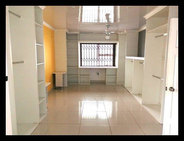 3 BEDROOM APARTMENT FOR SALE IN BIRDSWOOD